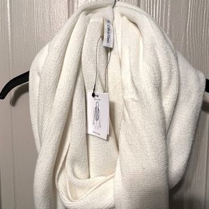 NWT winter white Calvin Klein Infinity Scarf